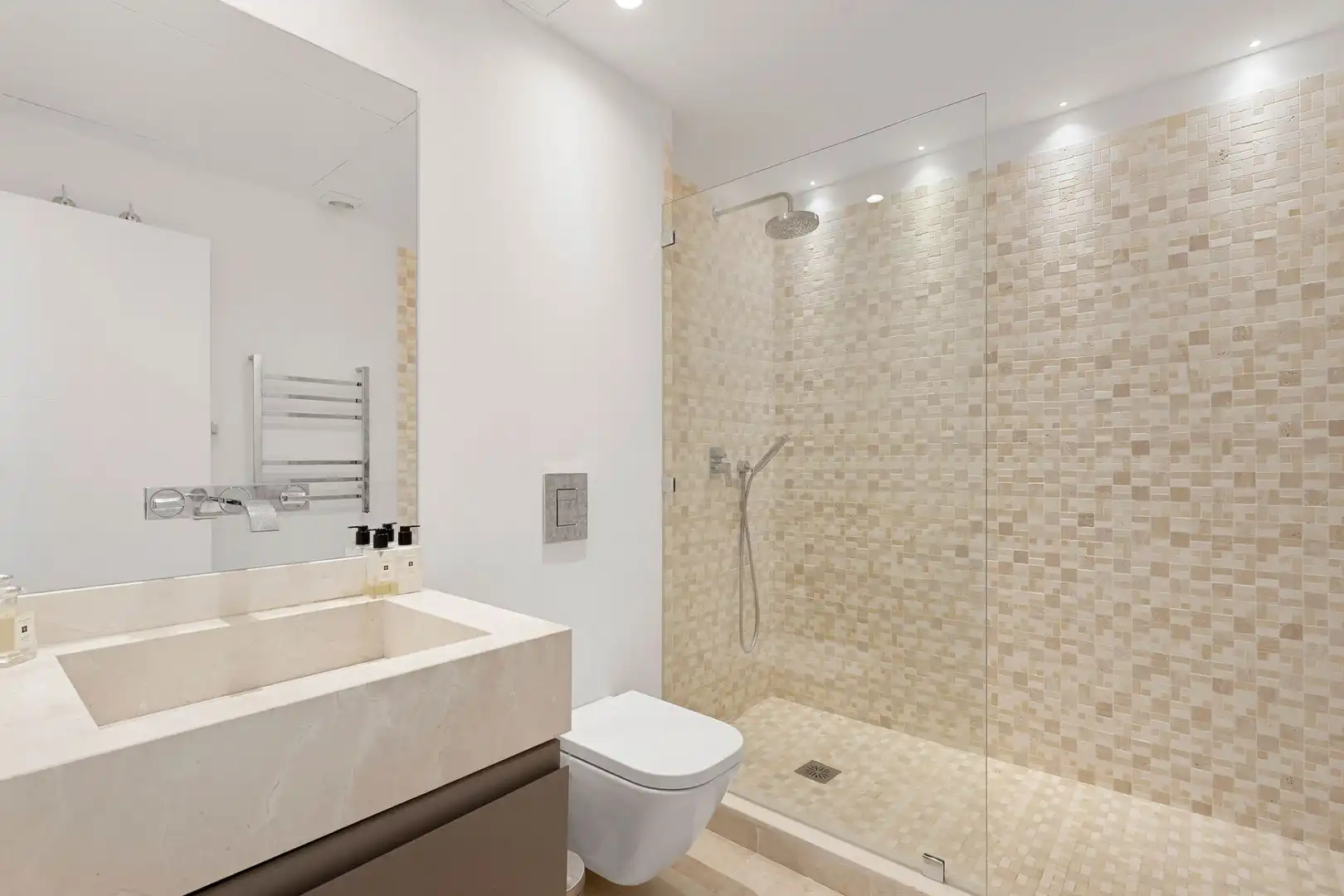 Bathroom of Duplexes for sale in Marbella  with Air Conditioner, Private garden and Terrace