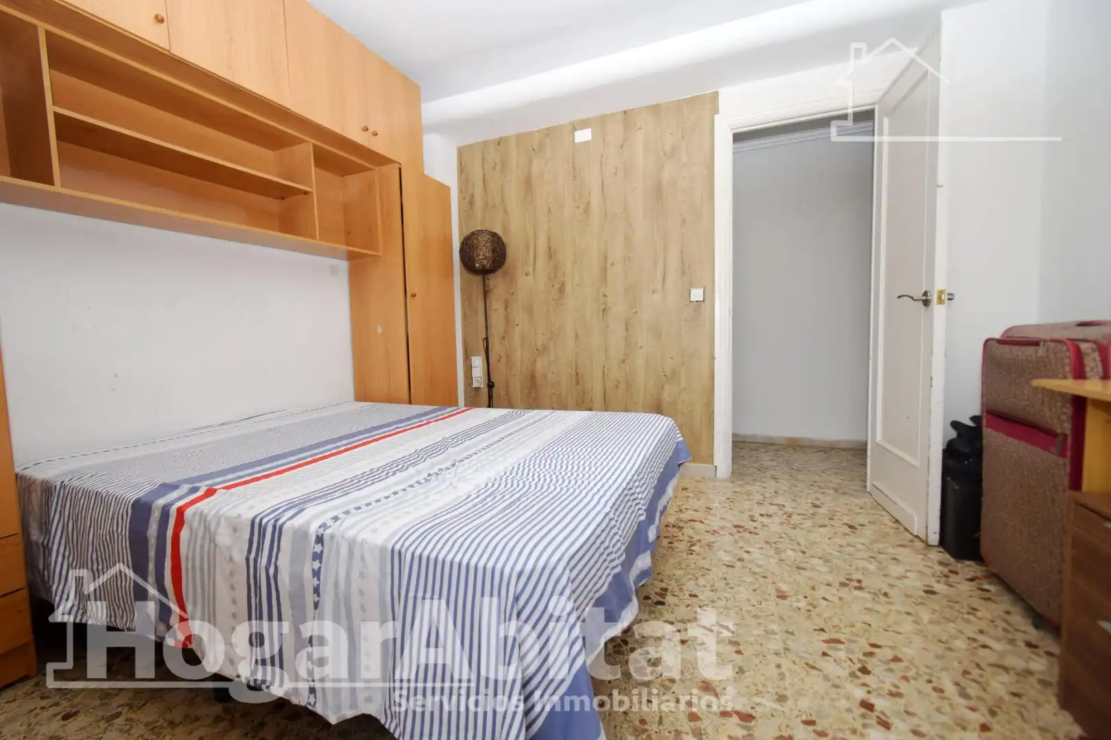 Habitación de Ático en venta en Catarroja con Terraza, Trastero y Balcón
