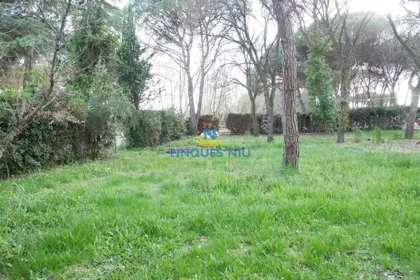Terreny residencial en venda a Carrer Pau Claris 30, imagen 2