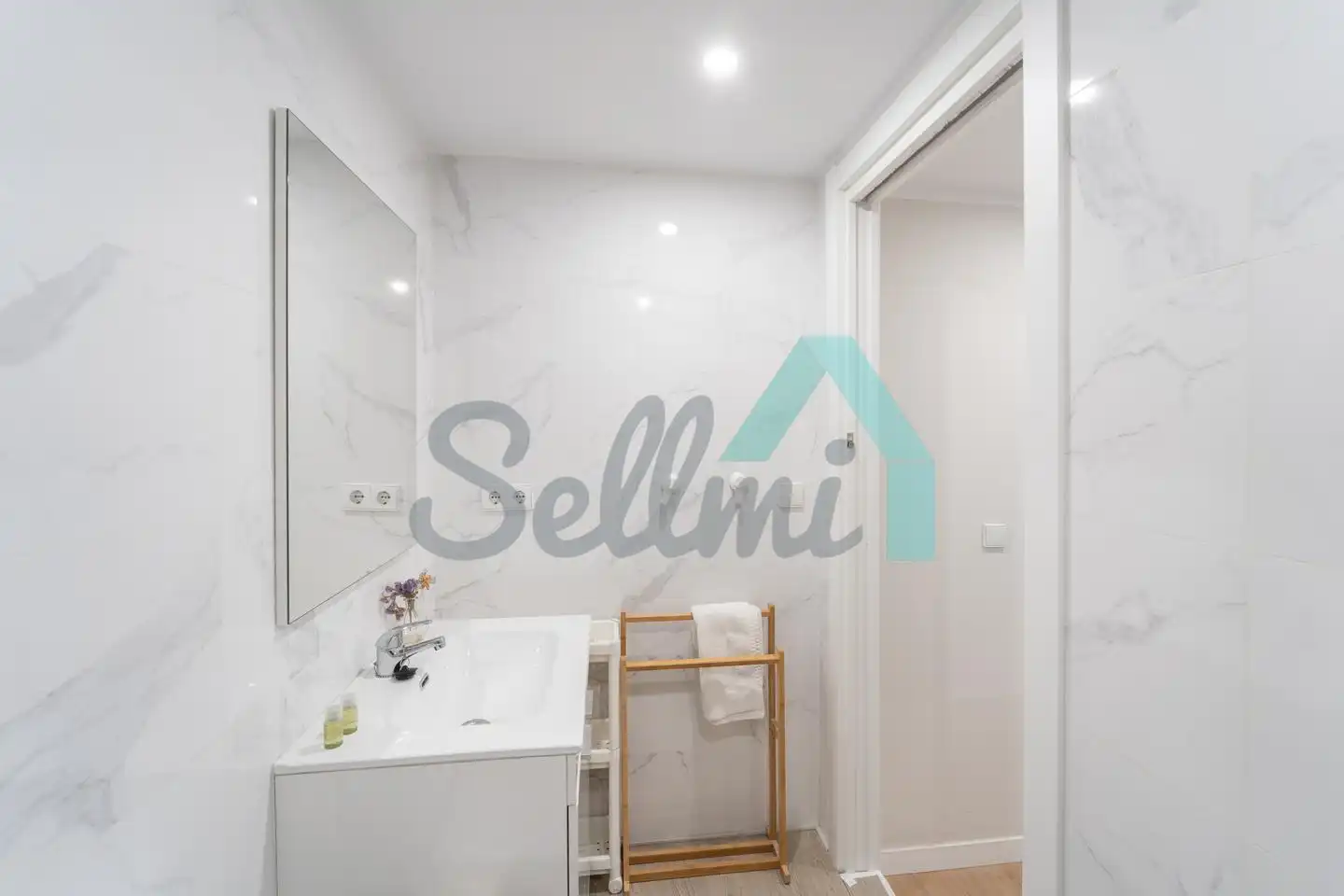 Flat for rent in Jerónimo Ibrán, Milán - Pumarín