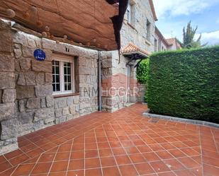Vista exterior de Casa o xalet en venda en Ávila Capital amb Calefacció, Terrassa i Traster