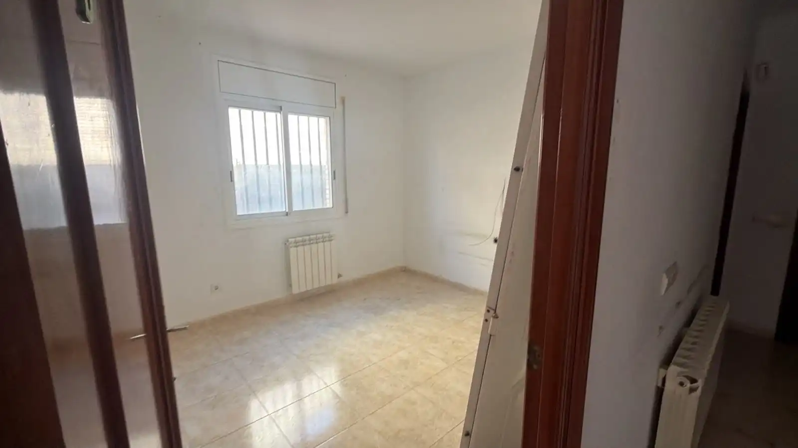Schlafzimmer von Haus oder Chalet zum Verkauf in Calafell mit Heizung, Privatgarten und Terrasse
