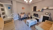 Sala d'estar de Pis en venda en Salamanca Capital amb Calefacció i Terrassa
