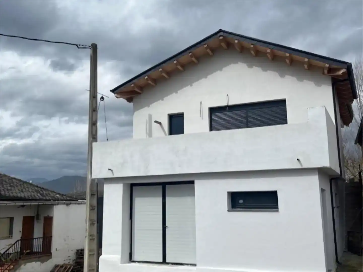 Vista exterior de Pis en venda en Carracedelo amb Moblat