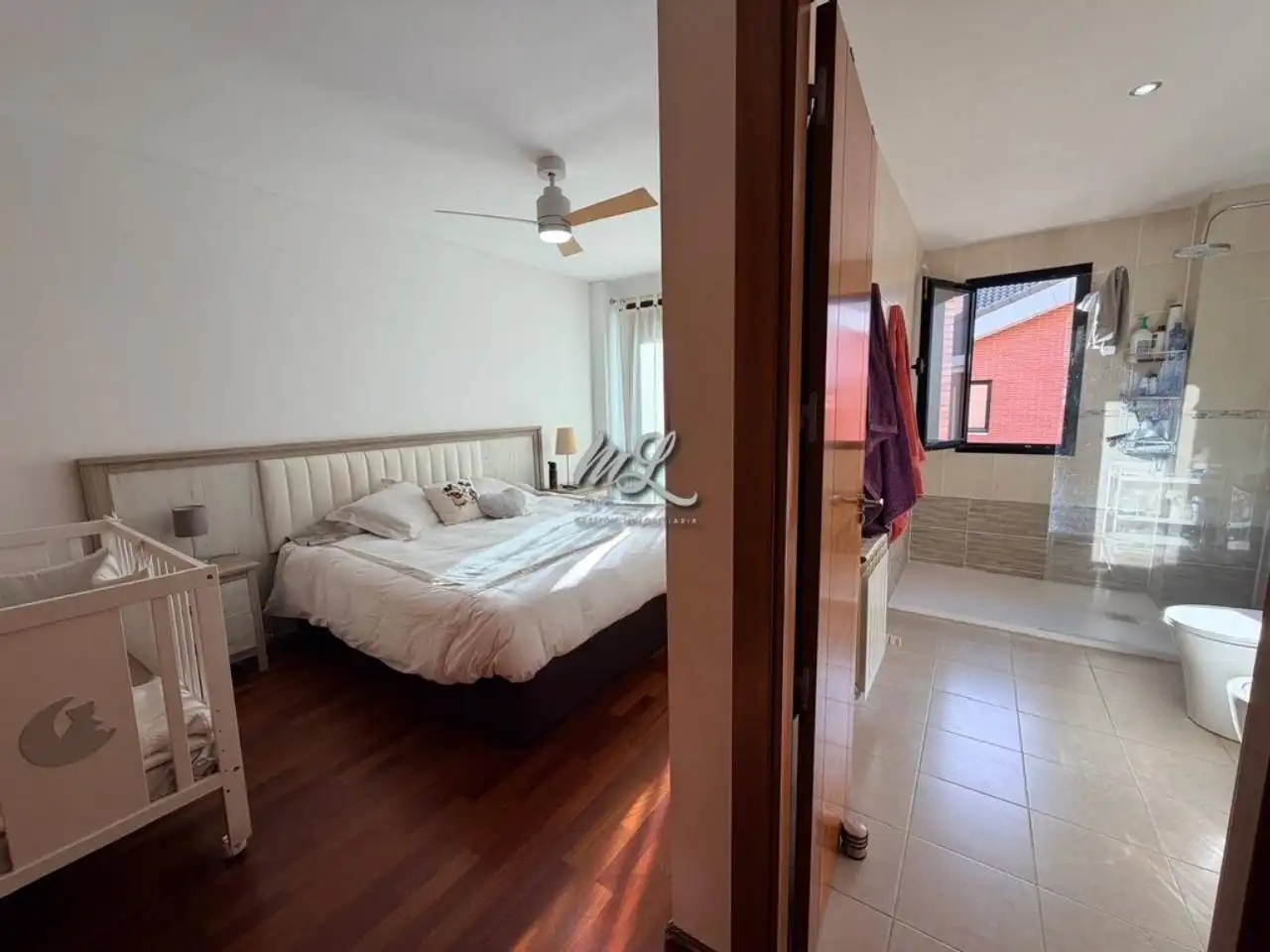 Habitación de Casa adosada en venta en Santa Cruz del Retamar con Aire acondicionado, Calefacción y Jardín privado