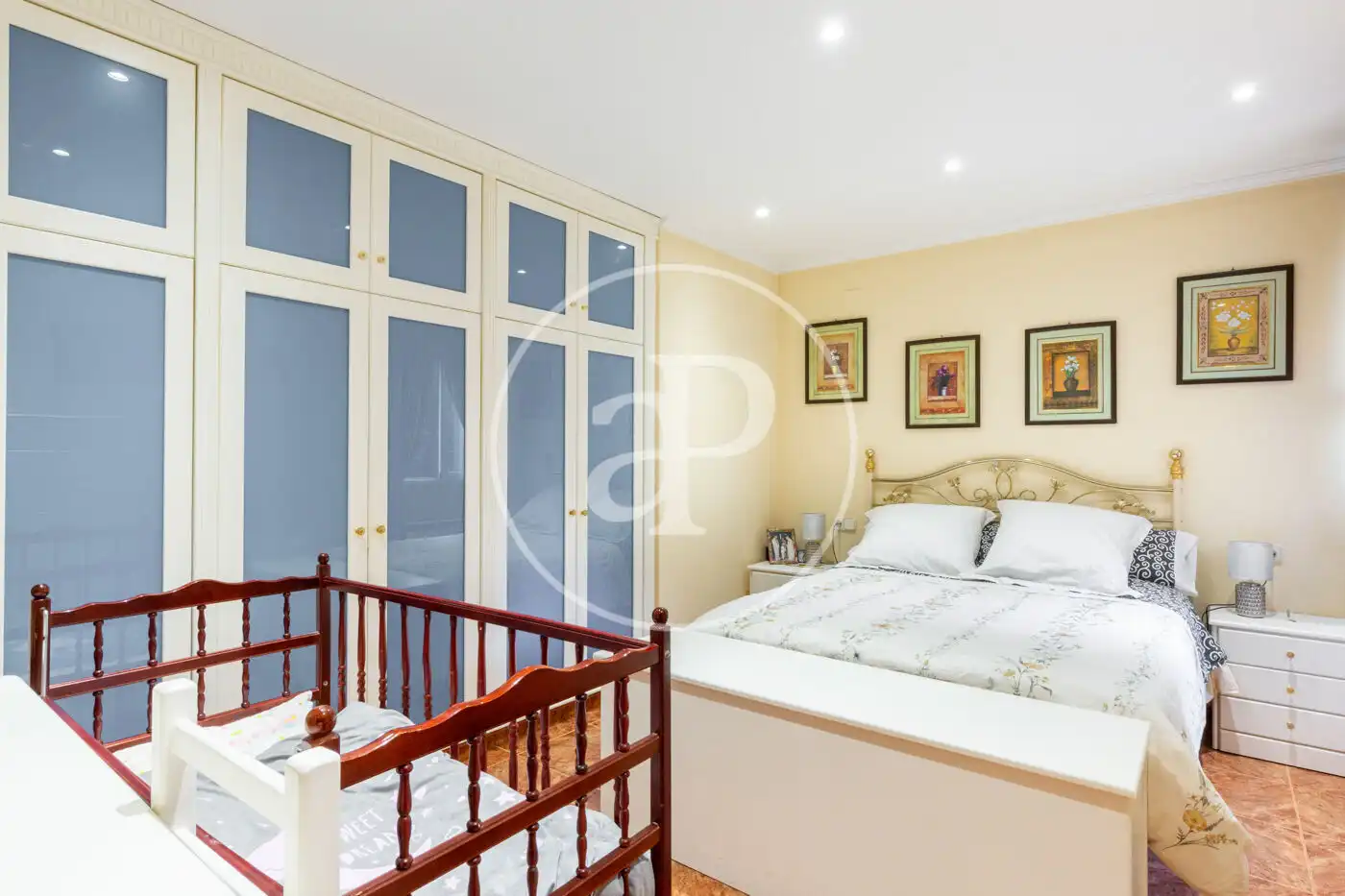 Bedroom of Houses for sale in Serra  with Air Conditioner, Heating and Private garden
