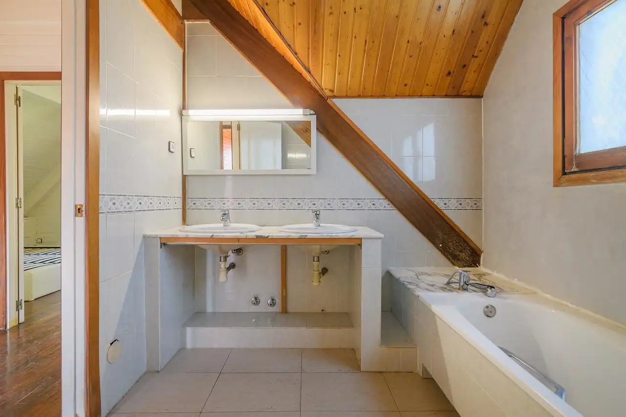 Bany de Casa o xalet en venda en Lliçà d'Amunt amb Aire condicionat, Terrassa i Traster