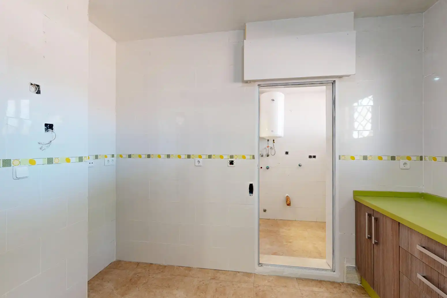 Badezimmer von Wohnung zum Verkauf in Cartagena mit Privatgarten, Terrasse und Abstellraum
