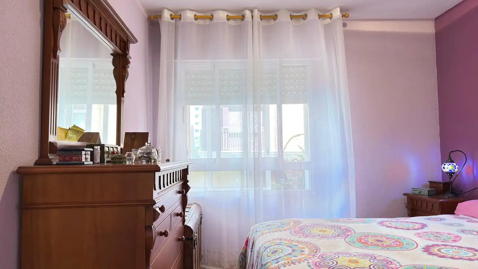 Habitación de Piso en venta en Castellón de la Plana / Castelló de la Plana con Terraza, Trastero y Balcón