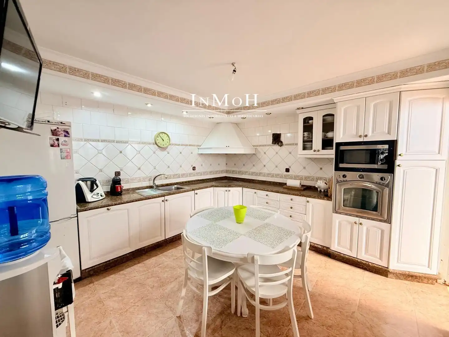 Cocina de Casa adosada en venta en Chiclana de la Frontera con Aire acondicionado, Terraza y Balcón