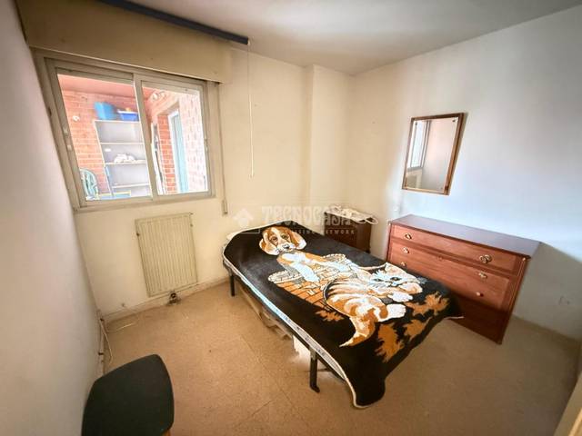 Piso en Venta en Palomeras Sureste