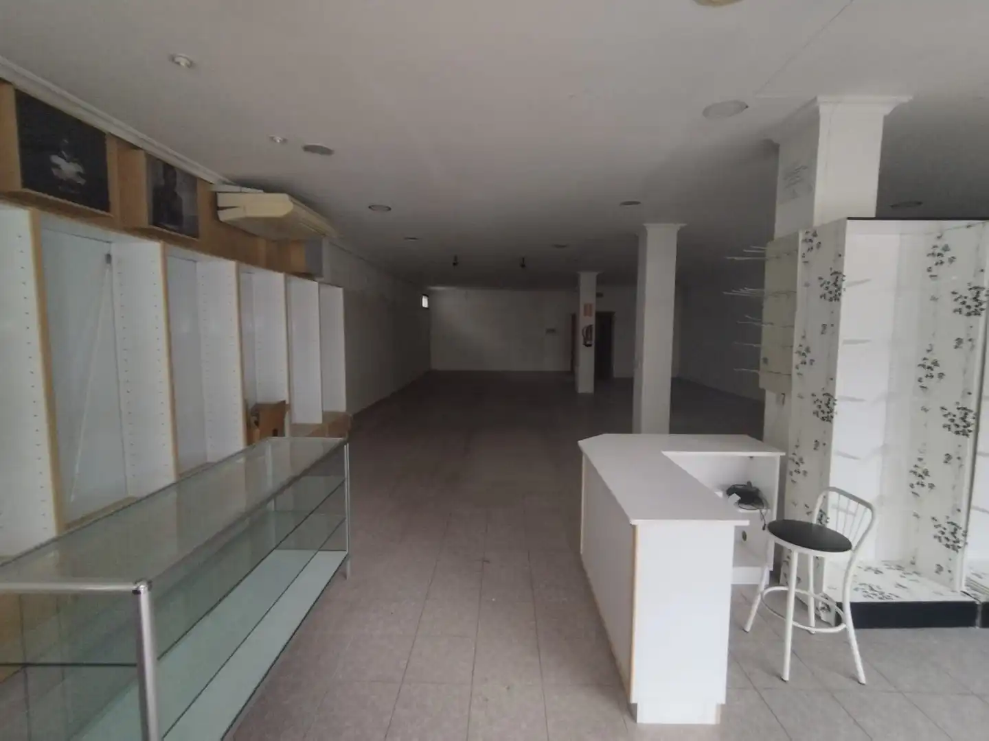 Locale commerciale in vendita a N/A, imagen 3