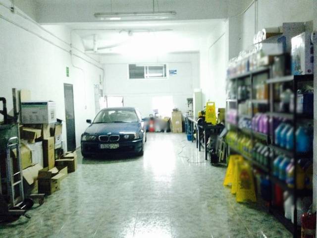 Local comercial en Venta en Carrer de la Ciutat, 20 en El Castellar i l'Oliverar