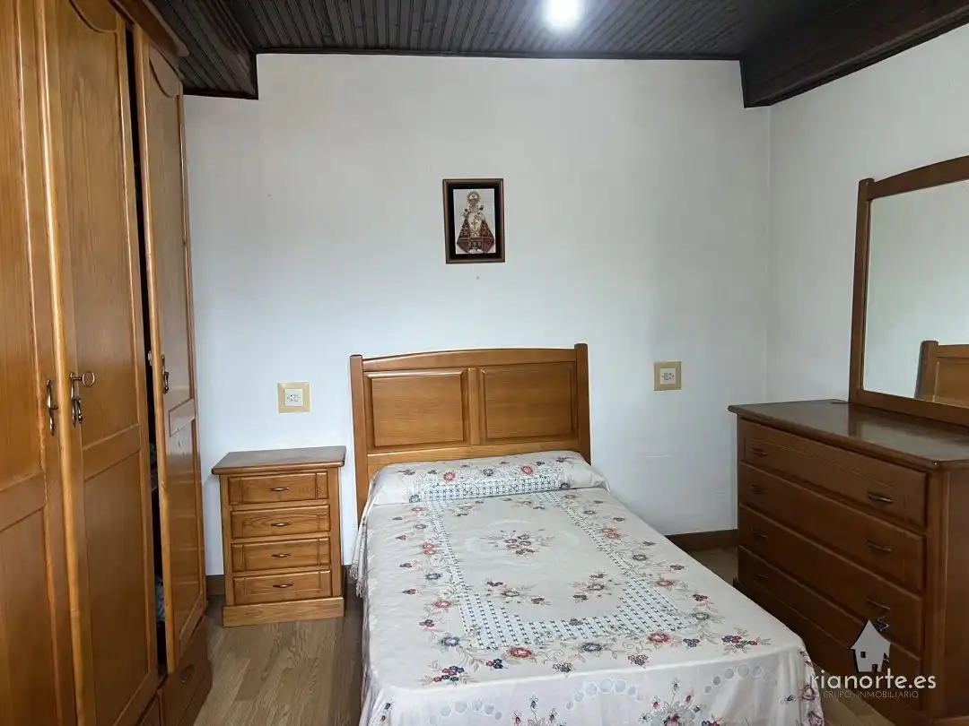 Dormitori de Casa o xalet en venda en Cabrales