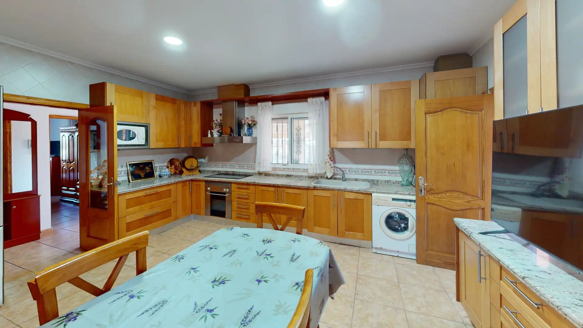 Cuina de Casa o xalet en venda en Elche / Elx amb Aire condicionat, Jardí privat i Terrassa