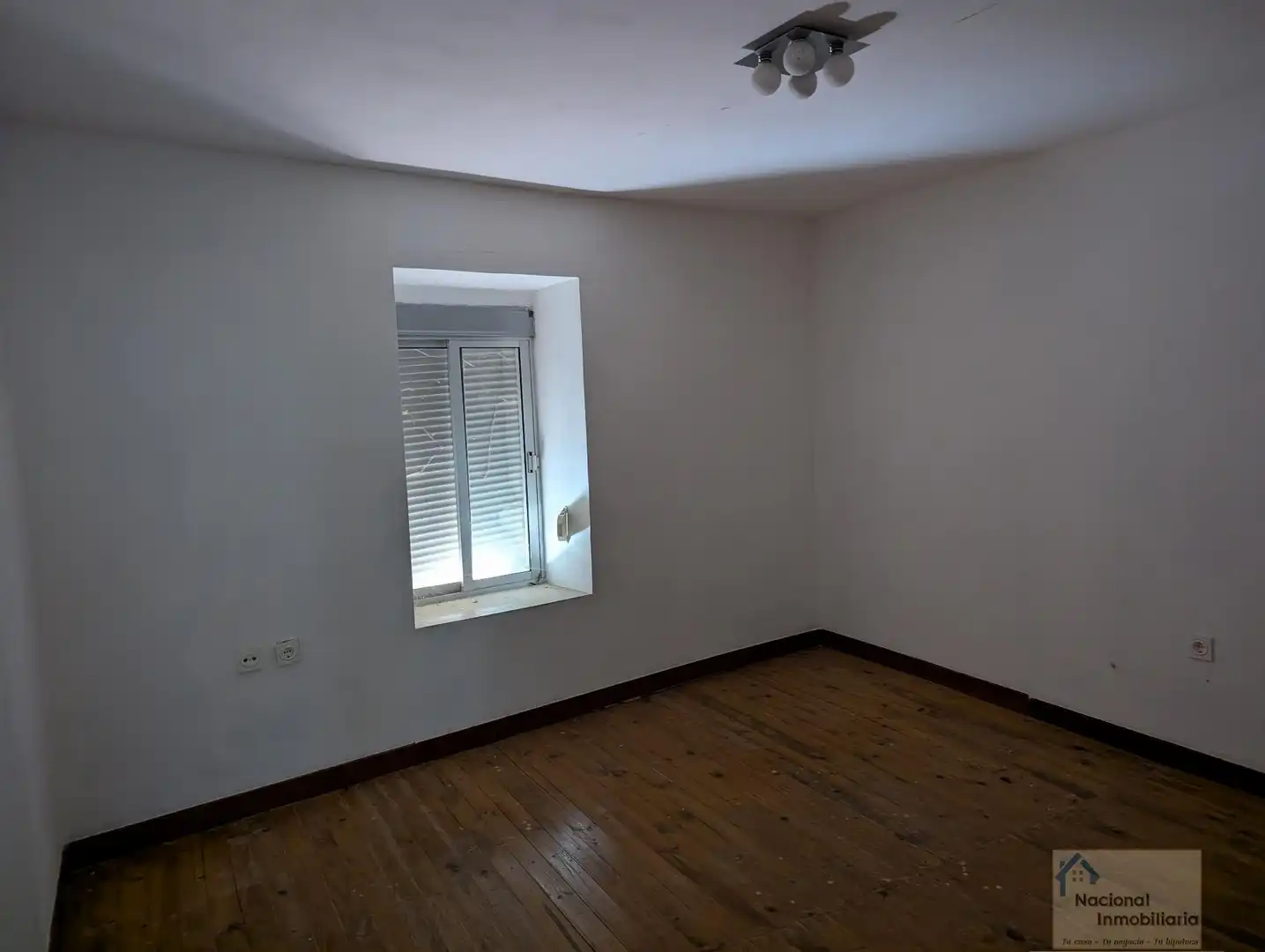 Habitación de Casa o chalet en venta en Villacid de Campos con Calefacción, Trastero y Alarma