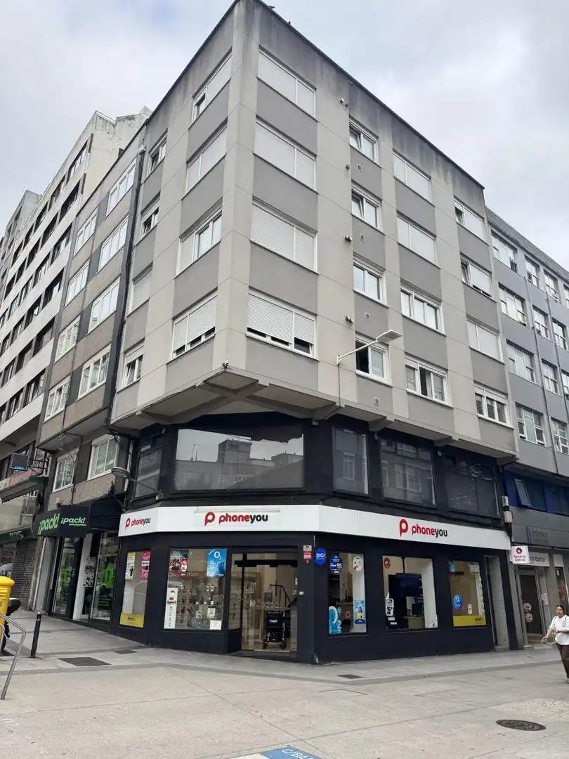 Vista exterior de Edificio en venta en A Coruña Capital 