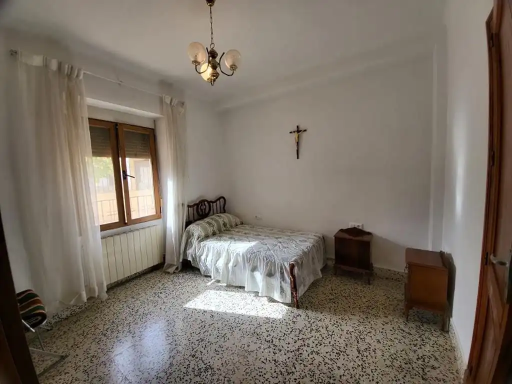 Dormitori de Casa o xalet en venda en Casas de Haro amb Aire condicionat, Calefacció i Moblat