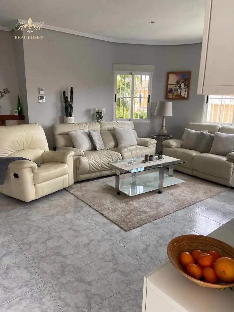 Living room of Detached homes for sale in L'Alfàs del Pi  with Air Conditioner, Heating and Swimming Pool