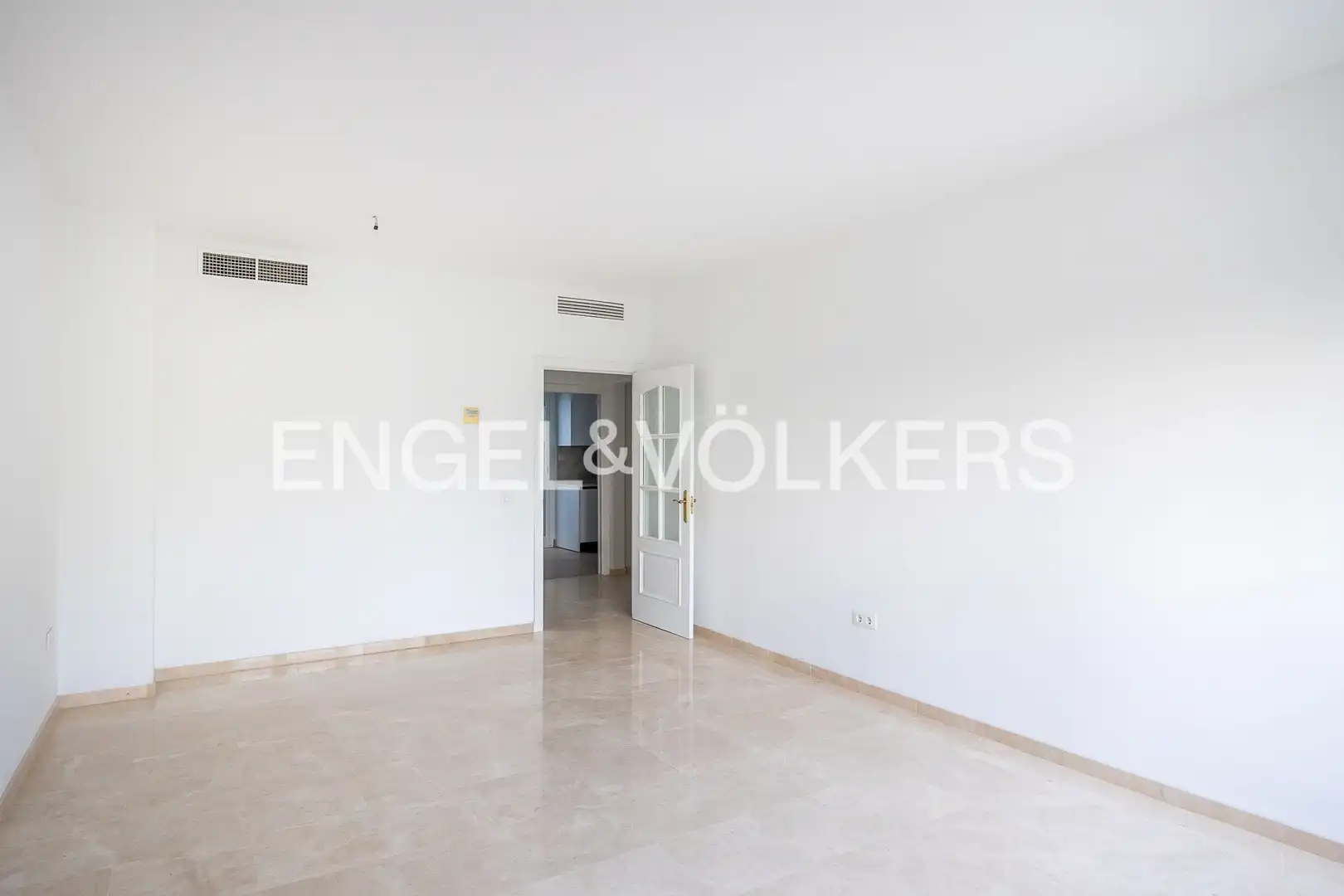 Piso de alquiler en Sevilla con Aire acondicionado, Calefacción y Piscina