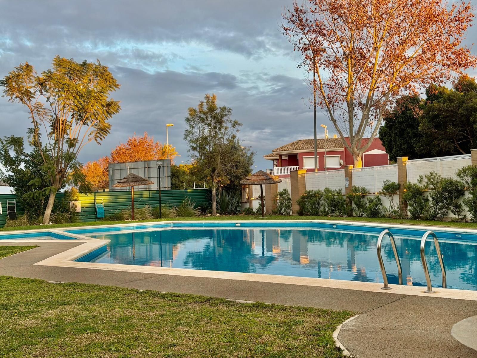 Piscina de Casa o xalet en venda en Torre-Pacheco amb Jardí privat i Piscina comunitària