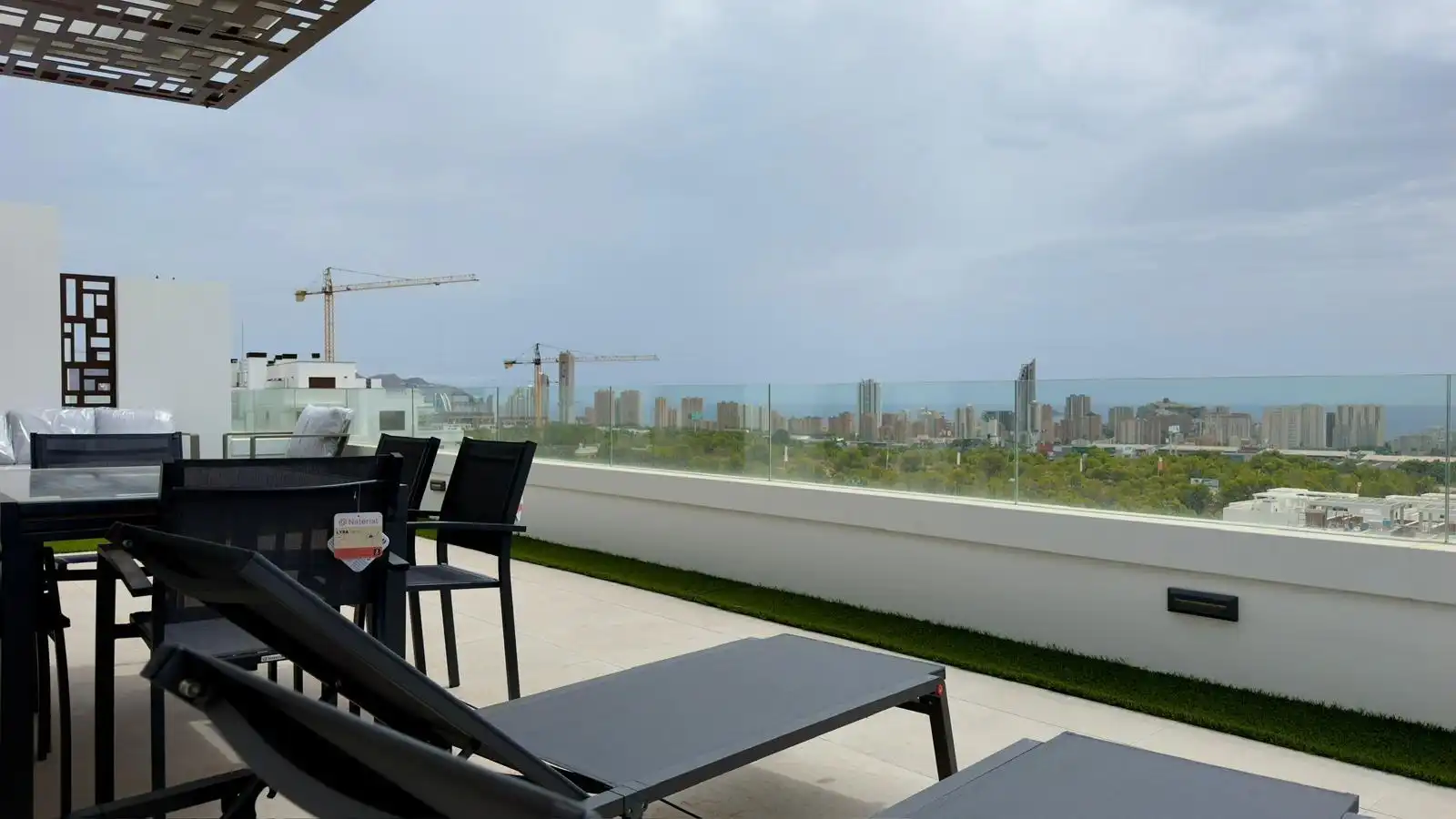 Terrassa de Apartament de lloguer en Finestrat amb Aire condicionat, Jardí privat i Terrassa