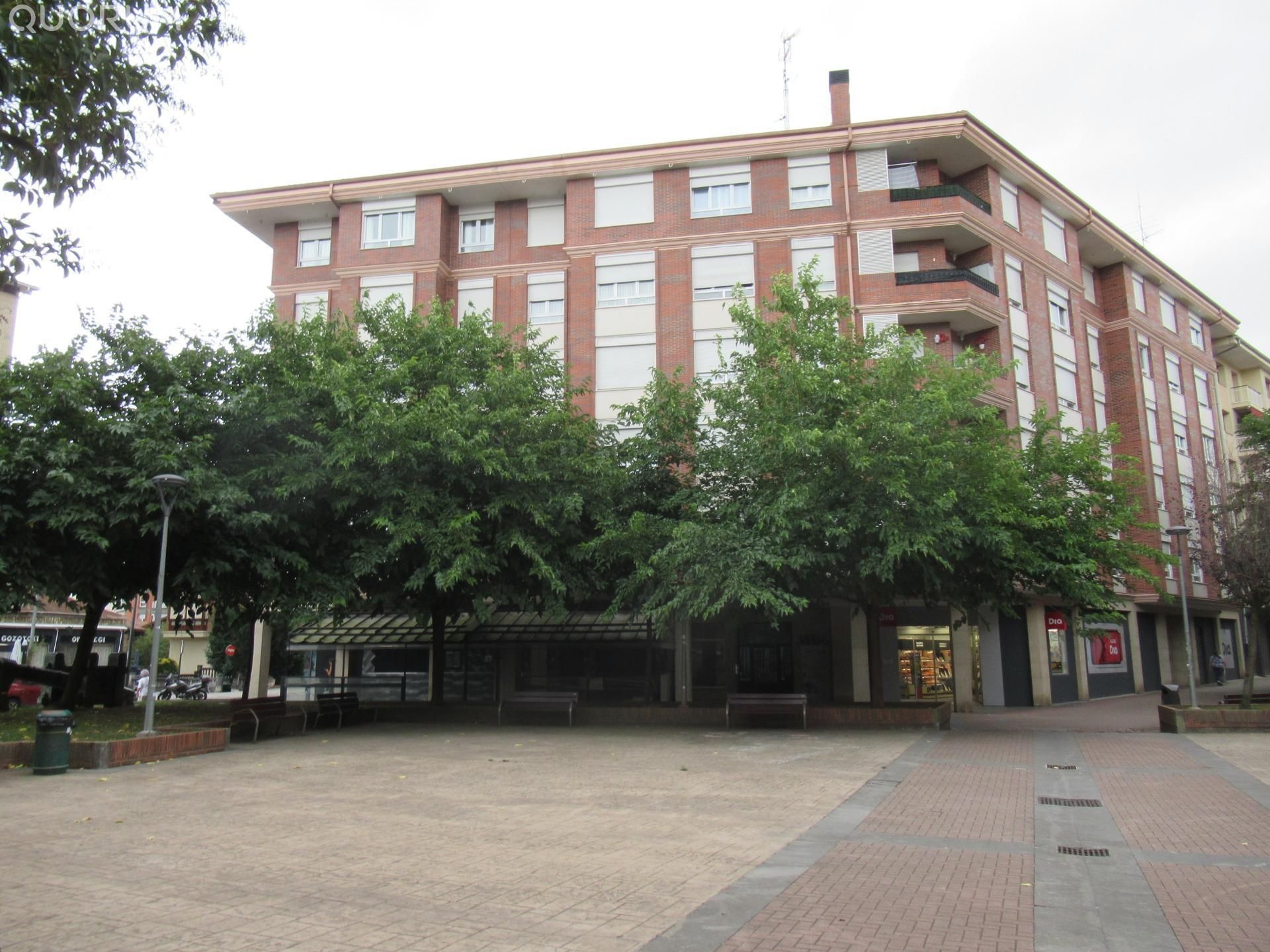 Vista exterior de Piso en venta en Usansolo con Calefacción y Trastero