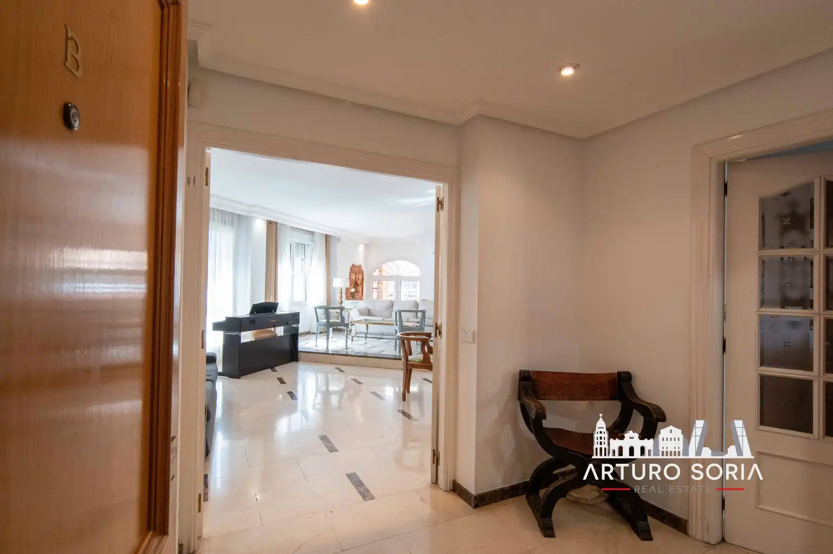 Maisonette zur Miete in Calle de Pérez Cidón, Concepción
