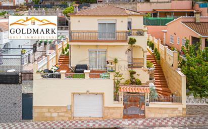 Vista exterior de Casa o xalet en venda en Abrera amb Aire condicionat, Calefacció i Jardí privat