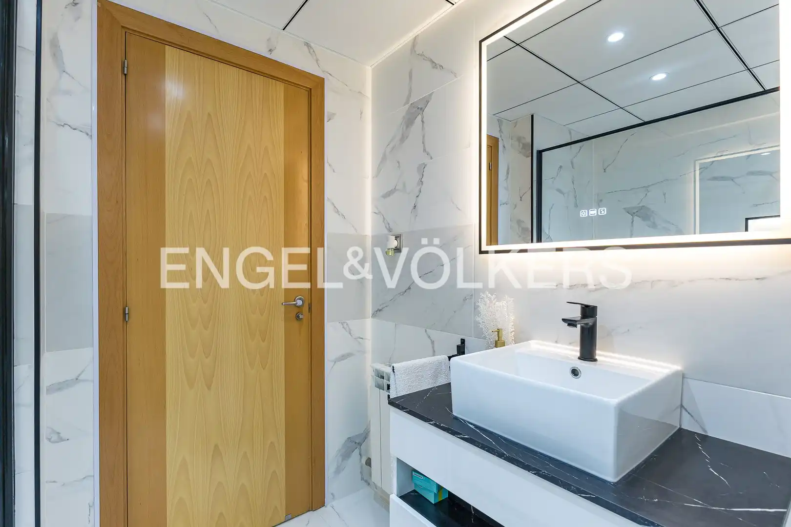 Baño de Piso en venta en Vilanova i la Geltrú con Aire acondicionado, Calefacción y Trastero