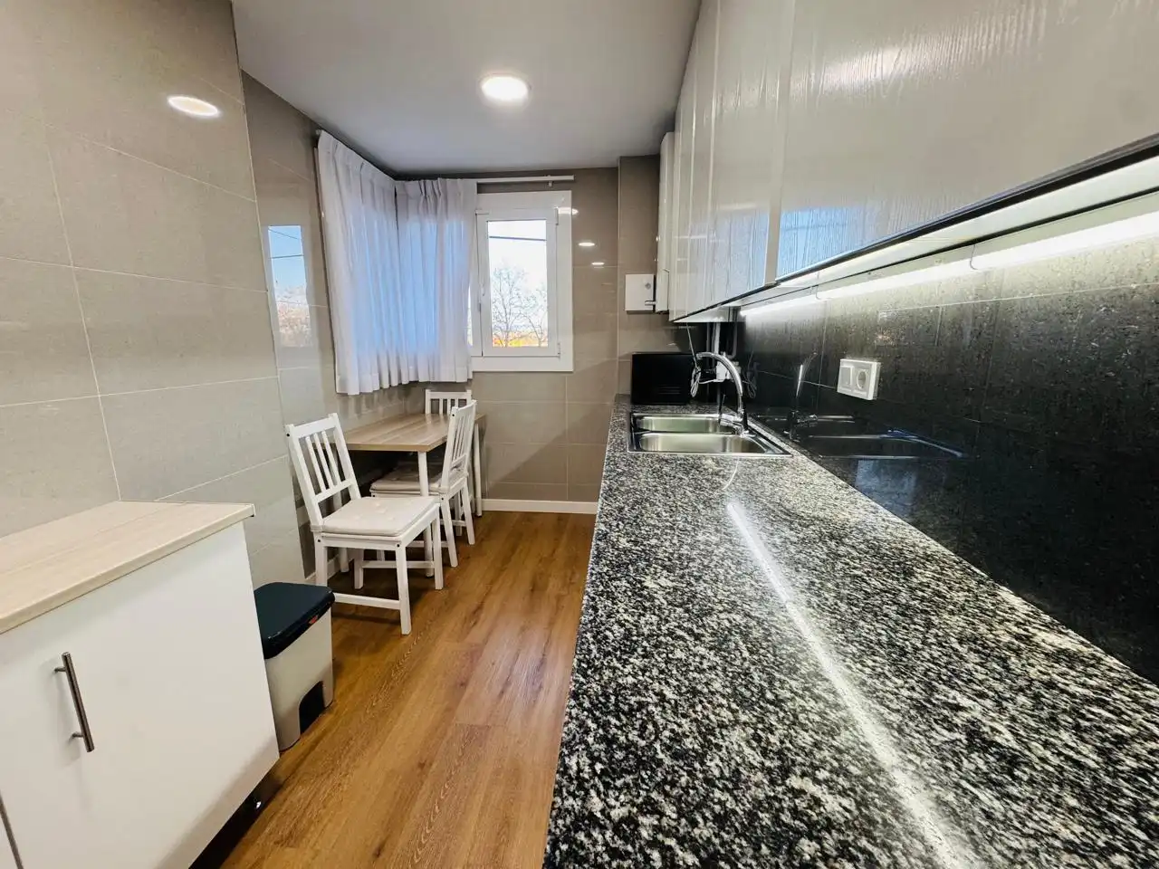 Cocina de Piso en venta en Sabadell con Aire acondicionado, Calefacción y Parquet