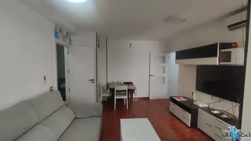Sala d'estar de Pis en venda en Linares amb Moblat i Balcó