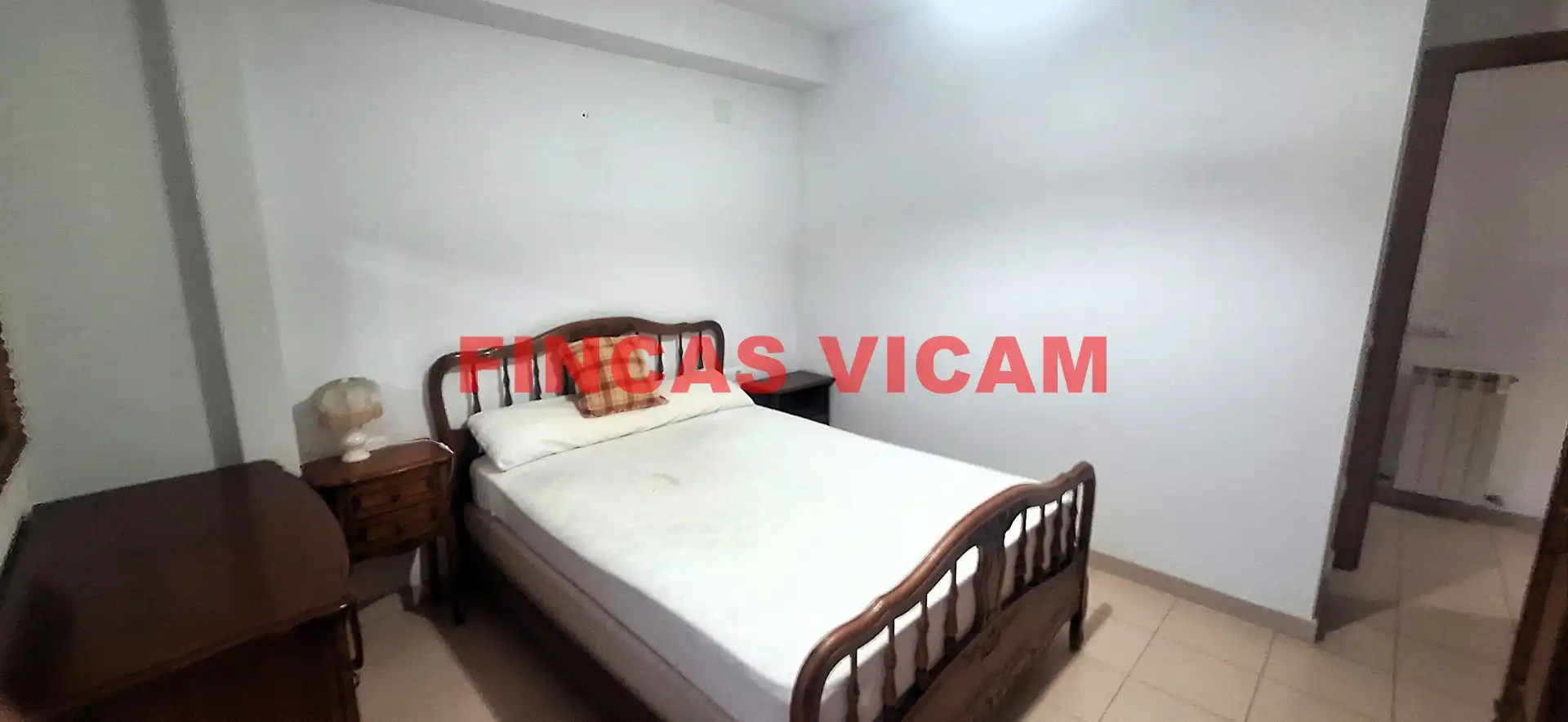 Bedroom of Flat for rent in Ayerbe, Huesca