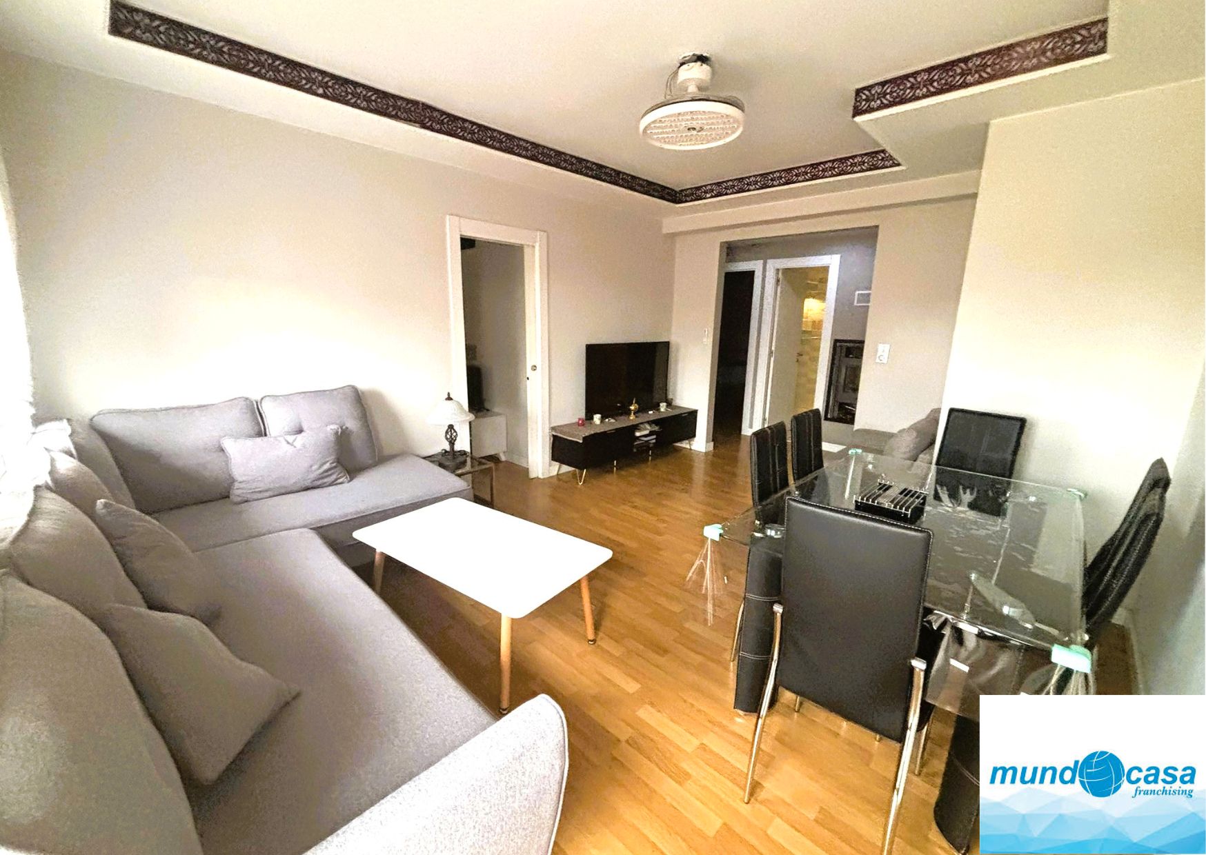 Living room of Flat for sale in Pina de Ebro  with Parquet flooring, Oven and Washing machine