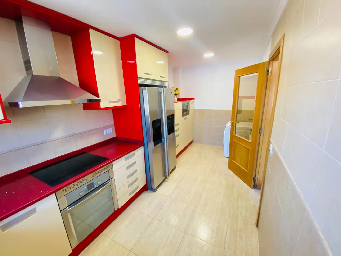 Cocina de Casa adosada en venta en Navalcarnero con Aire acondicionado, Calefacción y Jardín privado