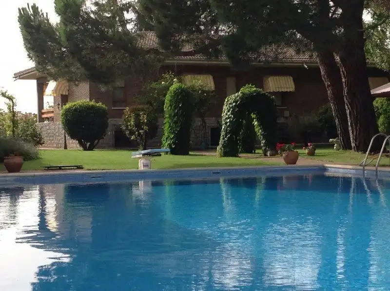 Piscina de Casa o chalet en venta en Santo Domingo de la Calzada con Calefacción, Jardín privado y Piscina