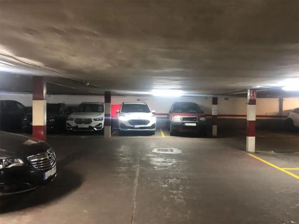Parking de Garaje de alquiler en Valencia