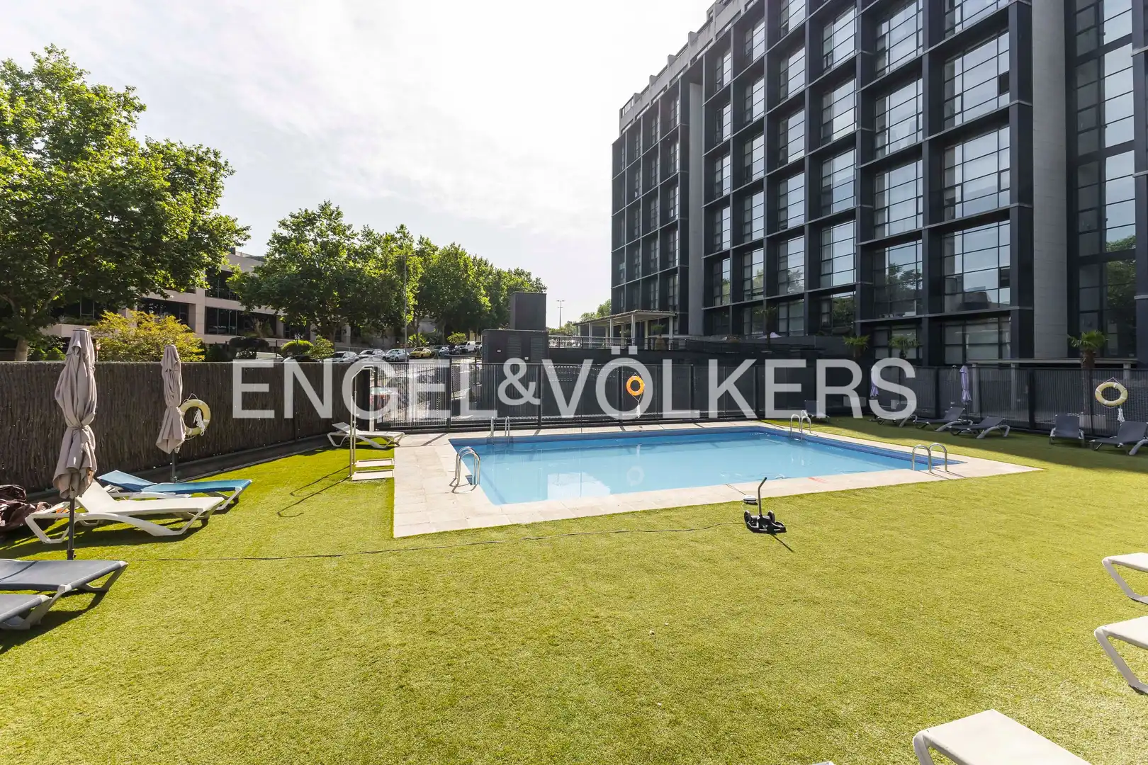 Piscina de Loft de lloguer en San Sebastián de los Reyes amb Aire condicionat, Calefacció i Piscina