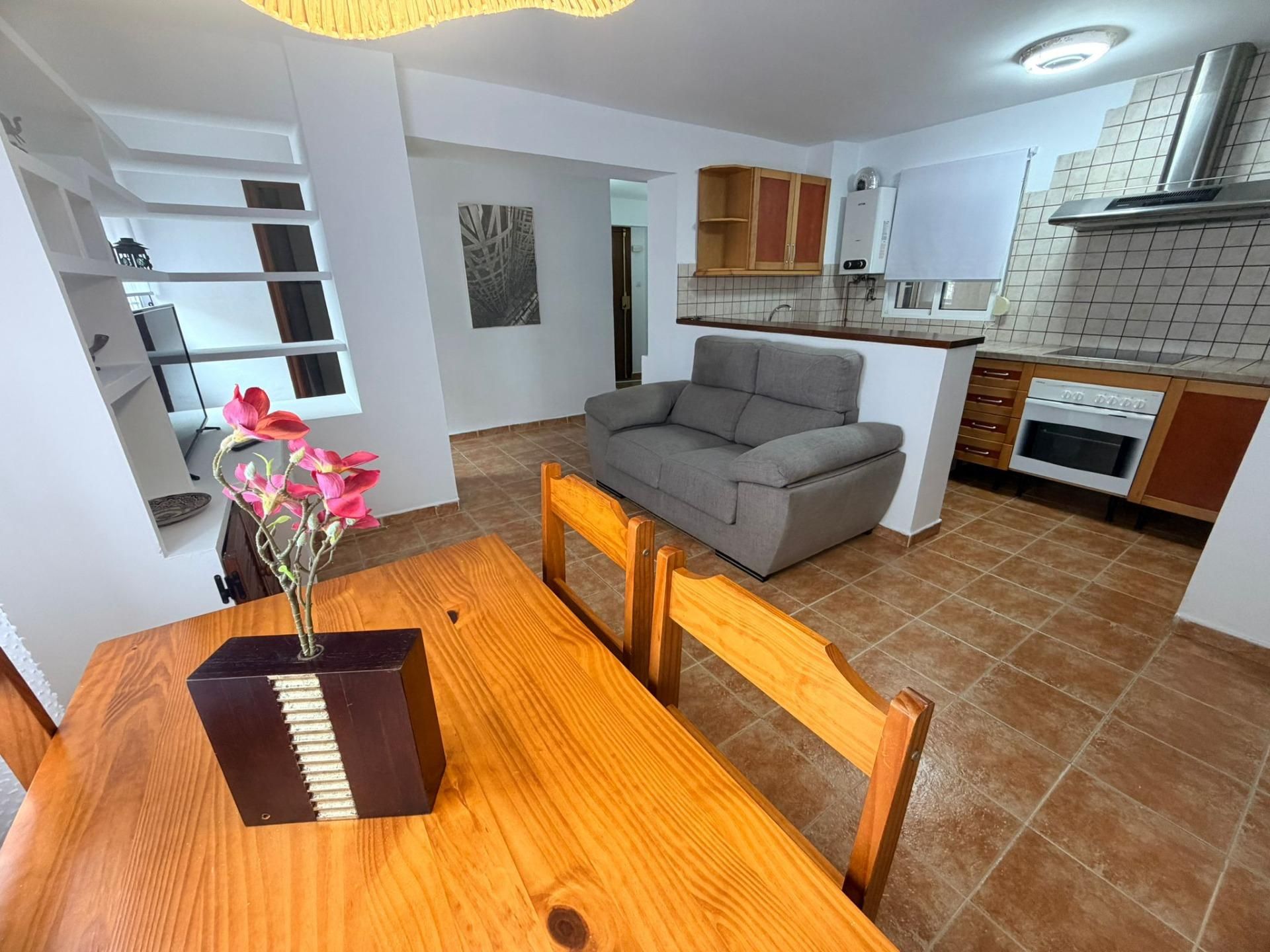 Apartment to rent in Avenida Avenida Virgen del Carmen, Casco Antiguo