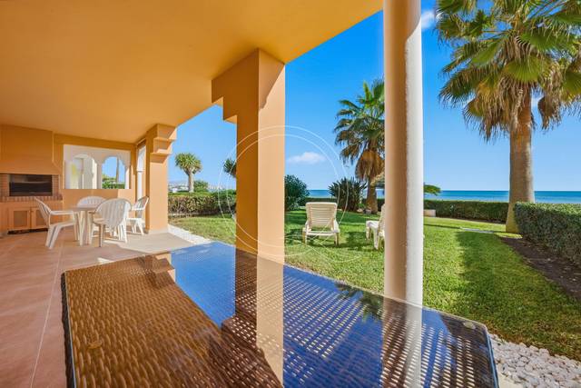 Piso en Venta en Estepona - Estepona,Centro,Avenida Juan Carlos I en Parque Central