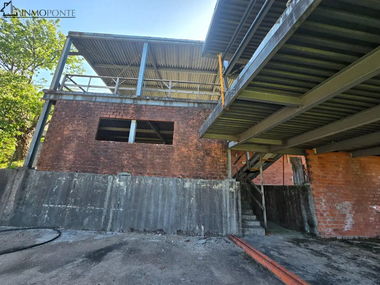 Vista exterior de Casa o xalet en venda en Vilaboa amb Jardí privat