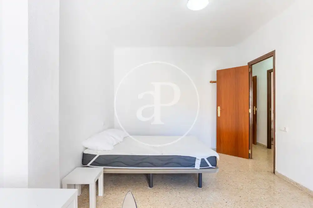Bedroom of Flat for rent in Valencia  with Air Conditioner, Terrace and Furnished