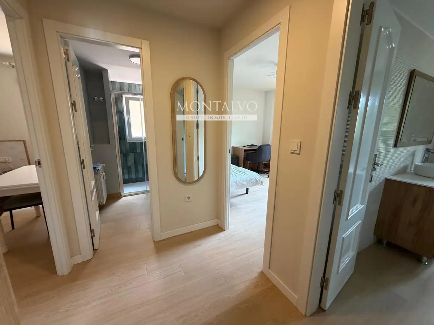 Piso de alquiler en Granada con Lavadora, Microondas y TV