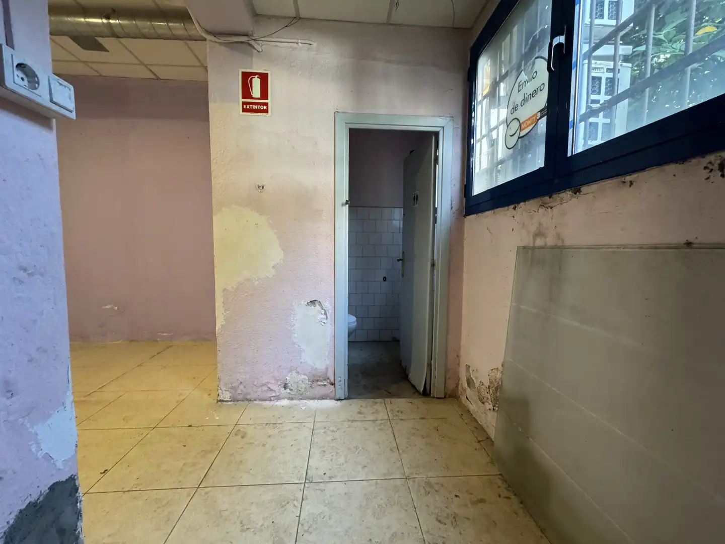 Local en venta en Girona