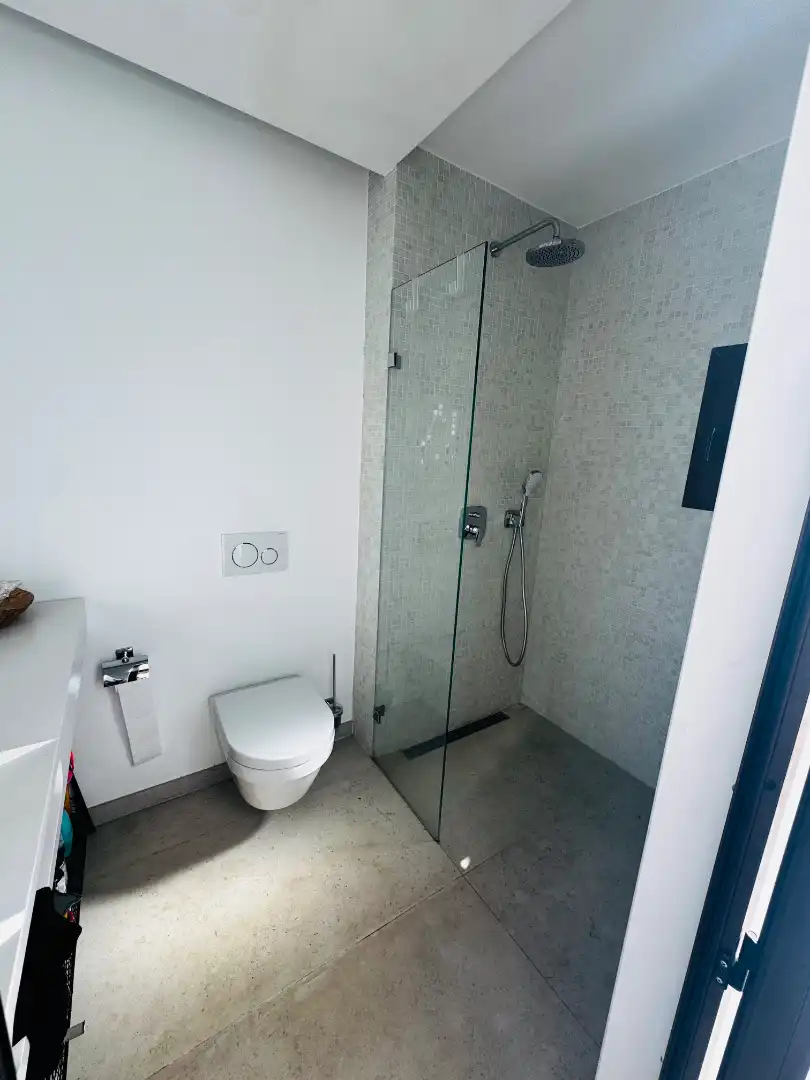 Baño de Casa o chalet en venta en Marbella con Aire acondicionado, Calefacción y Jardín privado