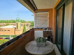 Terrassa de Pis en venda en Pozuelo de Alarcón amb Traster, Alarma i Piscina comunitària