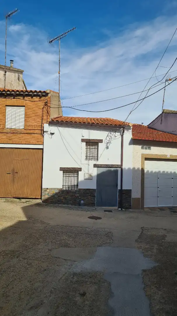 Casa en venda a Calle del Río 6, imagen 2