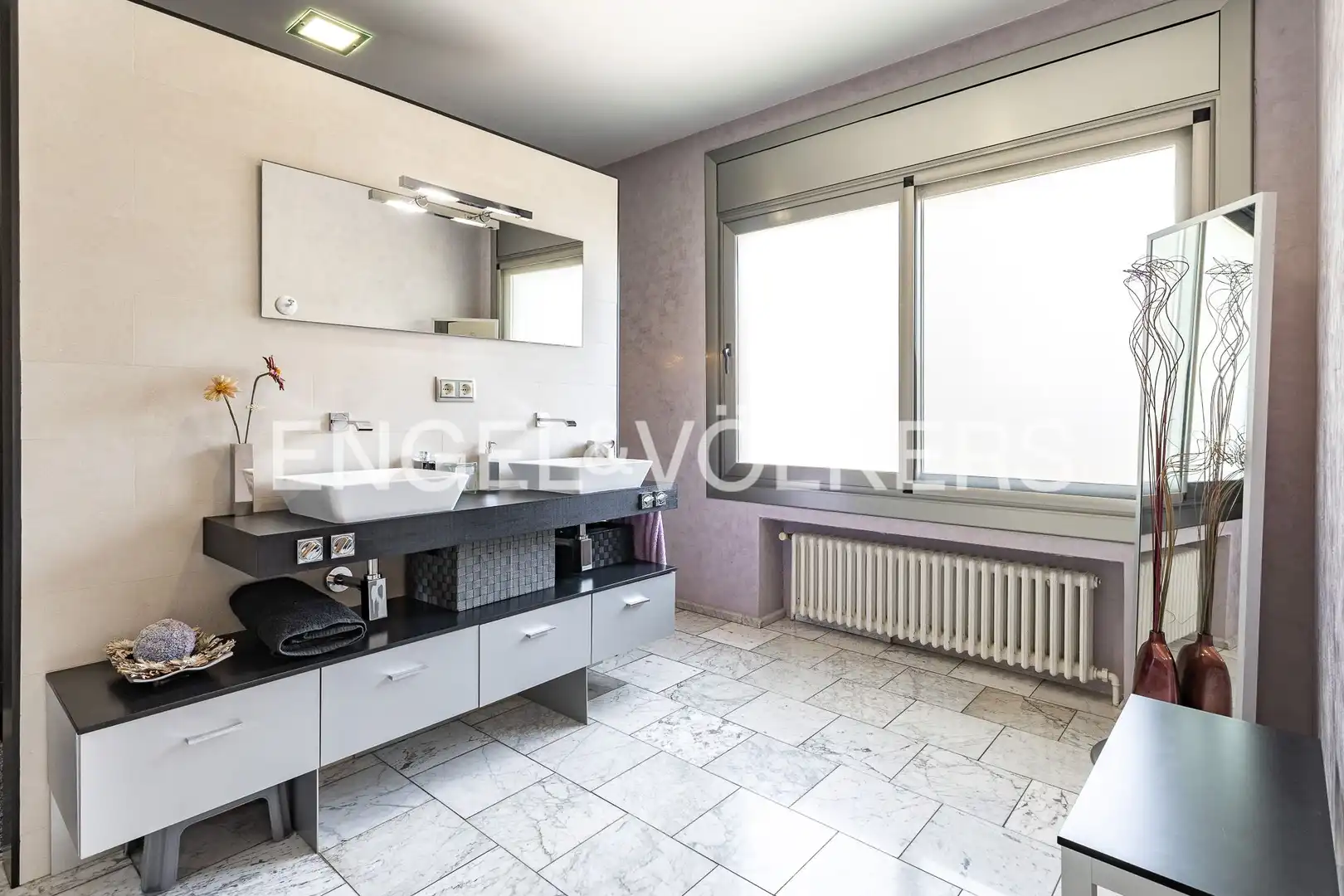 Baño de Casa o chalet en venta en Canovelles con Aire acondicionado, Calefacción y Jardín privado