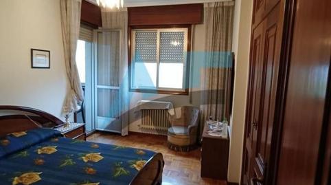 Foto 4 de Piso en venta en Calle 25 de Xullo, O Carballiño  , Ourense
