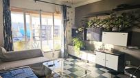 Living room of Flat for sale in  Madrid Capital